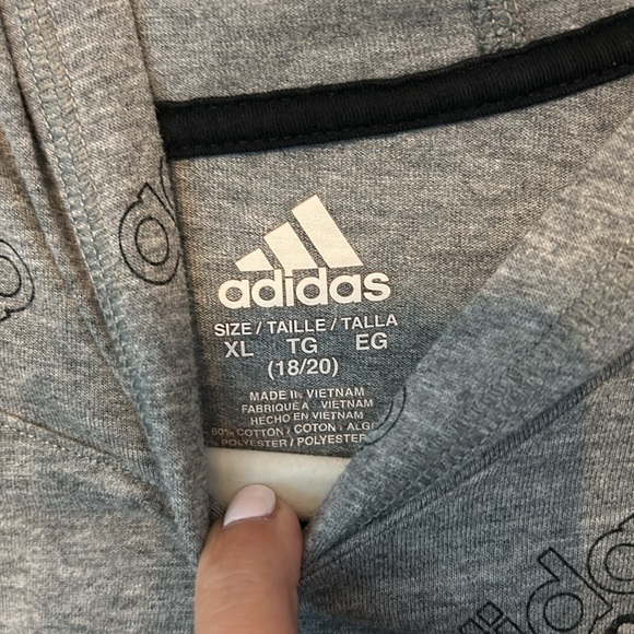 Adidas long sleeve T-Shirt with Hood Boys XL - NWOT - Picture 4 of 5